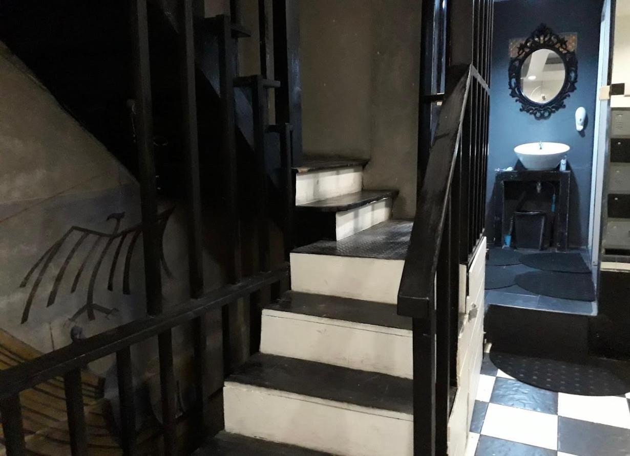 858Hostel Bkk In Khaosan Road Banguecoque Exterior foto